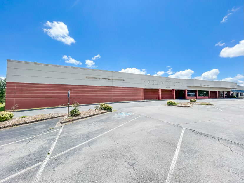 Next Chapter Begins: EO Acquires Former Food City Site to Spark Community Revitalization