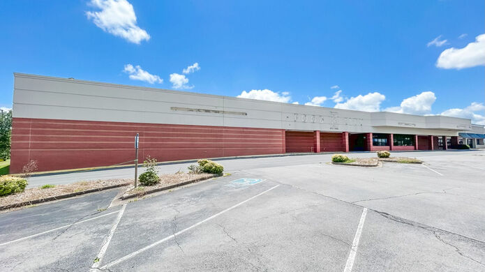 Next Chapter Begins: EO Acquires Former Food City Site to Spark Community Revitalization