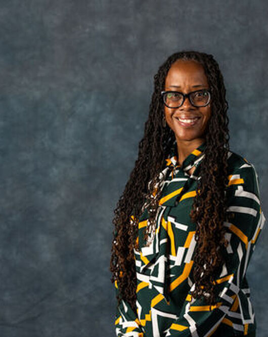 Tamarahholmesheadshot